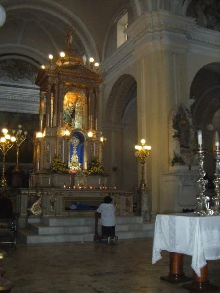 Inside of Leon cathedral