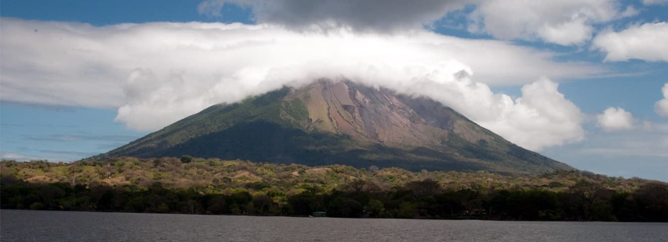 ometepe volcano front view